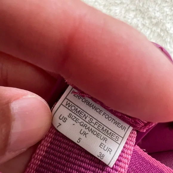 Chaco Women's Pink Sandals size 7 - Picture 8 of 9